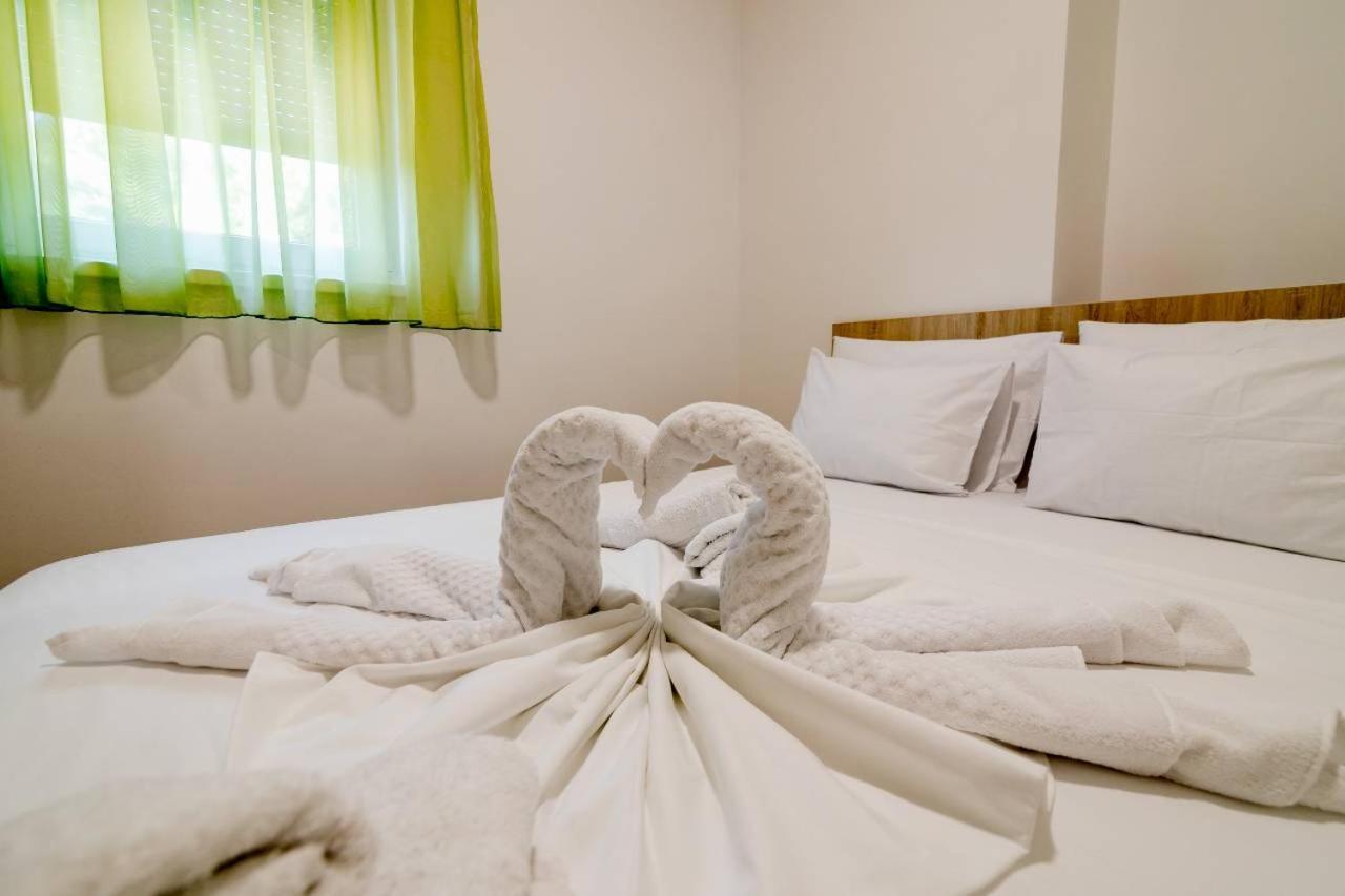 Apartmani Luka Meljine Exteriér fotografie
